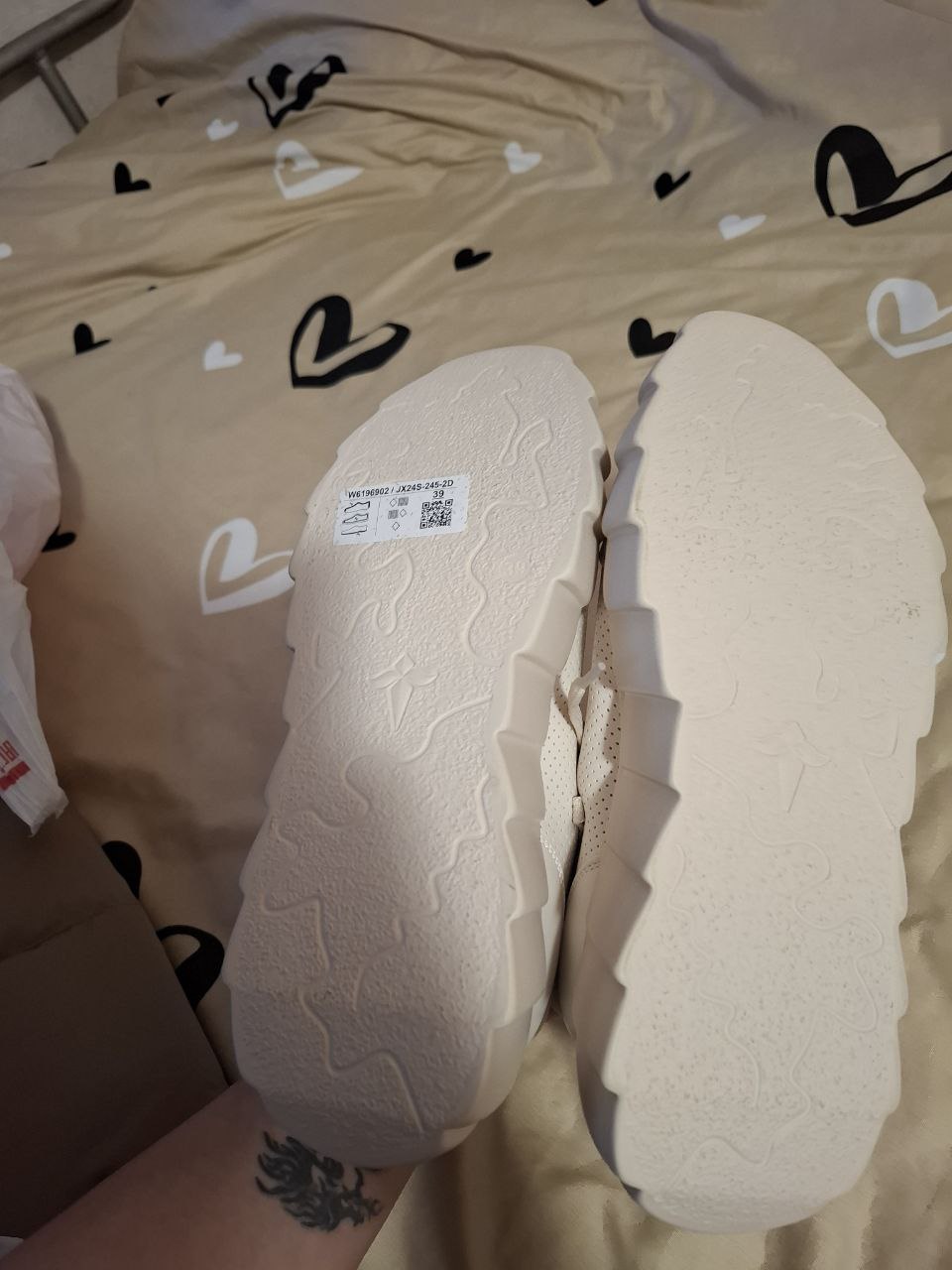 Новые ботинки 39 размер